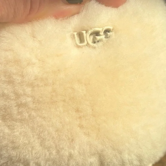 UGG Cream Cozy Sheepskin Slippers - Picture 11 of 11